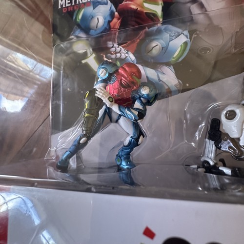 Metroid Dread amiibo Samus & E.M.M.I. Figures 2-Pack Authentic Nintendo CIB - Picture 4 of 12