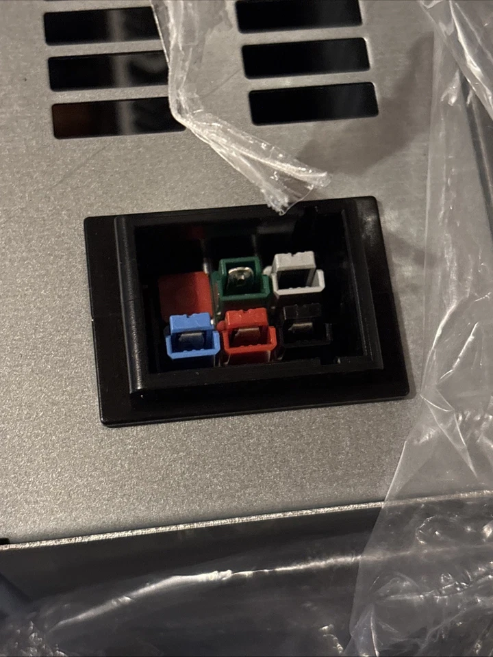 NEW Bitmain S21 Immersion 215Th 3440w Bitcoin Miner Asic Miner - Image 4 of 4