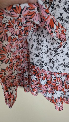 CAbi Seraphina Top Size S #5730 2 Tops Red White Blue Black Was $92 - Picture 6 of 8