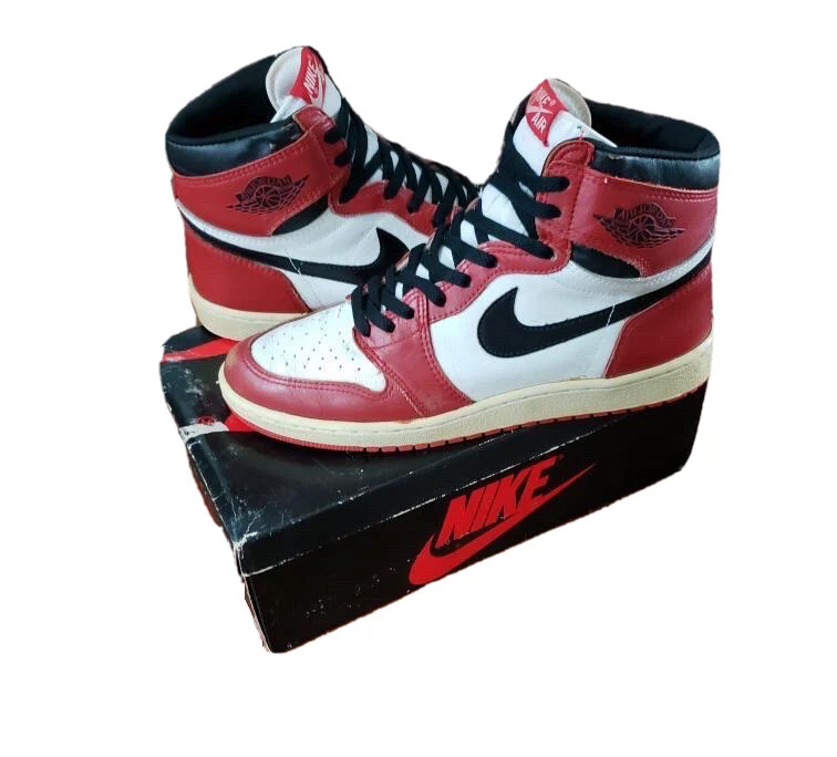 Jordan 1 High Chicago 1985 Og Size 11 With Original Box Great Condition. Rare