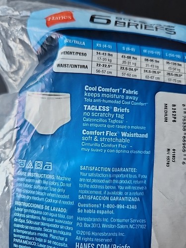 Boys Hanes White Tagless Briefs 6 Cotton Wicking Soft Medium 10-12 Underwear - Picture 9 of 11