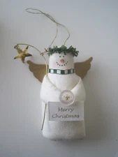 HEARTS & IVY SNOWMAN Merry Christmas Star  3" #1