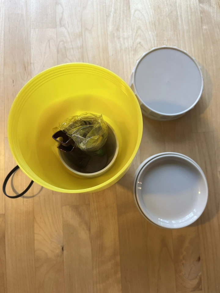 15 Piece Set Camping Gear Plastic Plates, Bowls Cutlery Backpacking JAPAN MADE - Image 4 of 4