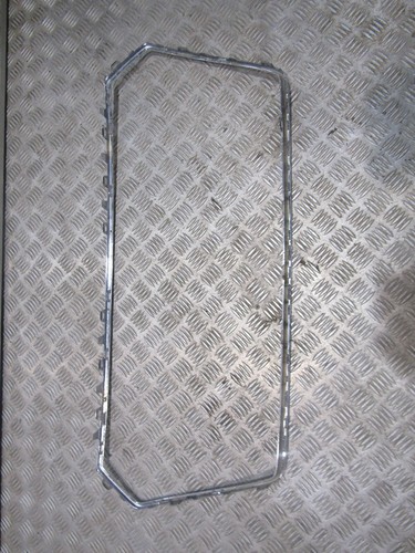 Griglia radiatore paraurti anteriore Audi cromata bordo surround REF F2T01 - Foto 3 di 4