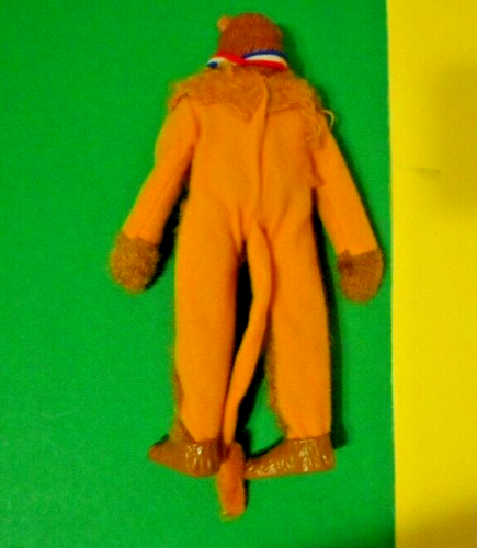 MEGO MAGO DE OZ 1974 LEÓN COBARDE CON TROFEO "CORAJE" FIGURA COMPLETA 8" (3 - Imagen 3 de 4