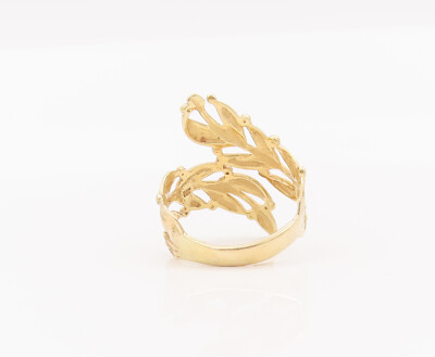 14K GOLD Vintage Ring Rough Carved Cutout Bypass Leaves Sz 8