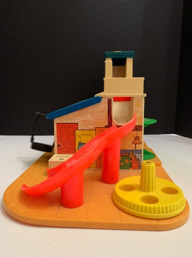 Vintage 1977 Fisher Price Play Family Sesame Street Clubhouse with 3 Accessories - Picture 5 of 8