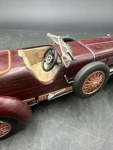 Vintage 1924 Hispano Suiza Tulipwood, 1/24 scale by Franklin Mint - Picture 7 of 8