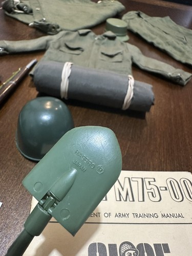 Gi Joe Hasbro 1964 TM Action Soldier-Loaded With Japan Accessories-Original Box - Picture 6 of 23