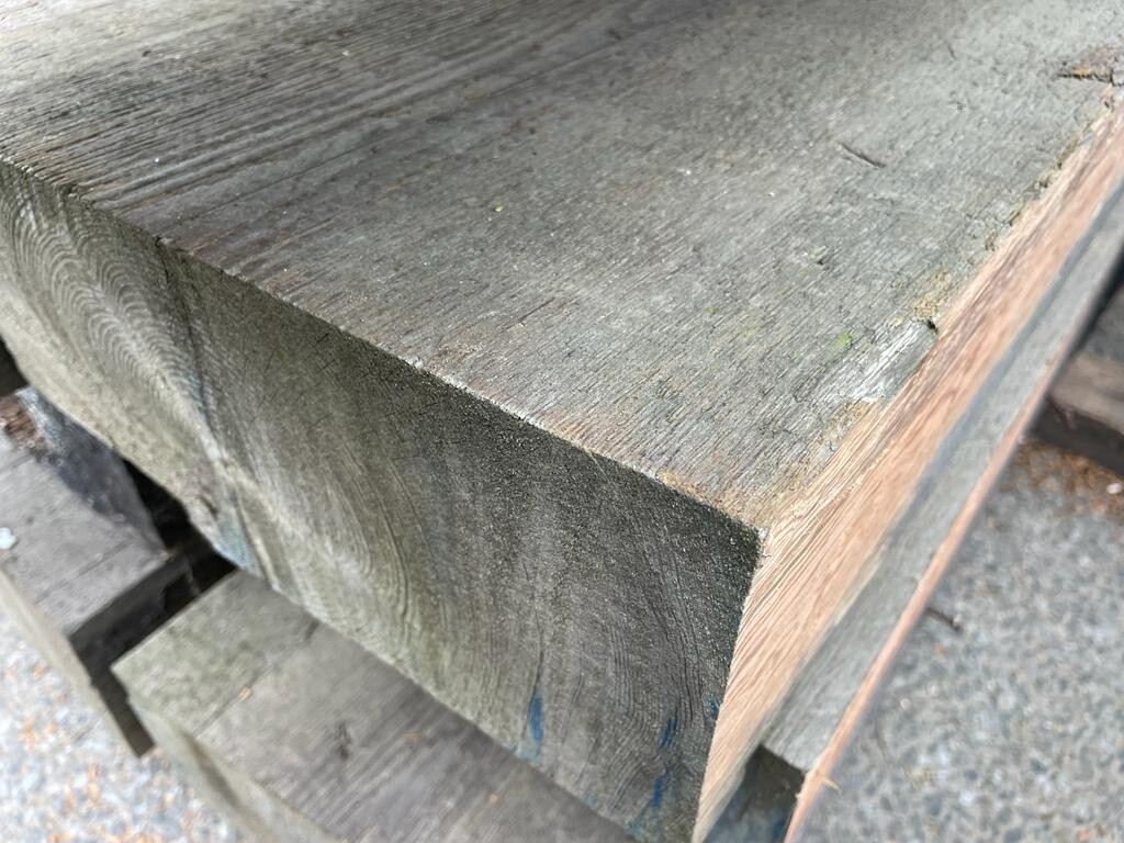 Picture 4 of 18