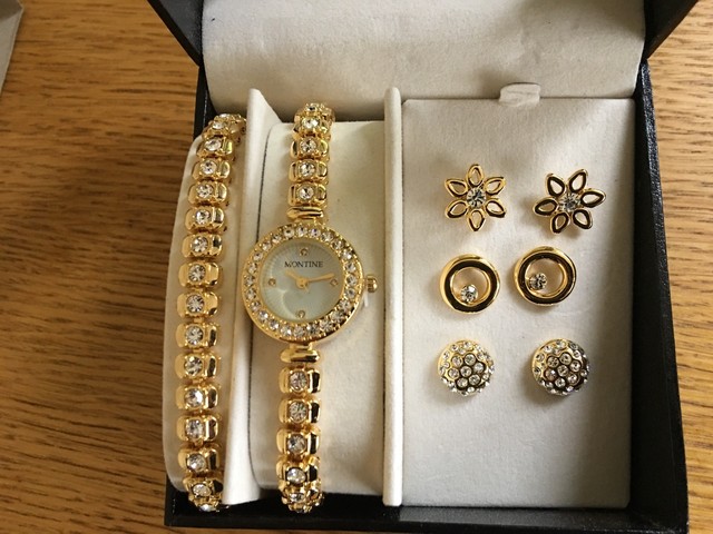 Montine Mox3970l0p Las Watch With Matching Bracelet And 3 Pairs Of Ear Rings Montine Mox3970l0p Las Watch With Matching Bracelet And 3 Pairs Of Ear Rings