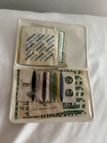Vintage First National Bank Moundsville WV Advertising Sewing First Aid Kit - Picture 3 of 7