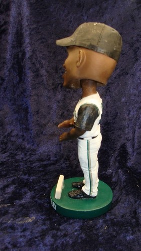 ROBERTO KELLY #39 BOBBLE HEAD~ GREENJACKETS SRP~7.5”~ VGC ~Baseball~Braves Team~ - Picture 4 of 6