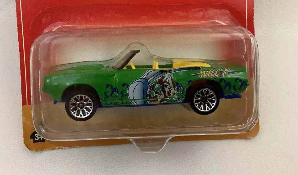 Matchbox Chevy Camaro 69 Convertible 1996 Wile E Coyote Looney Tunes Nuevo Foto 4 de 4