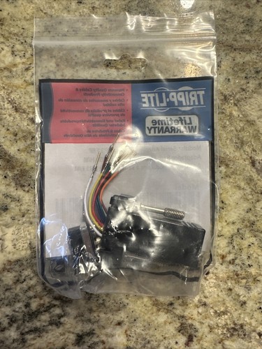 Tripp Lite P440-89FM DB9 to RJ45 Modular Serial Adapter (M/F) - Bild 3 von 3