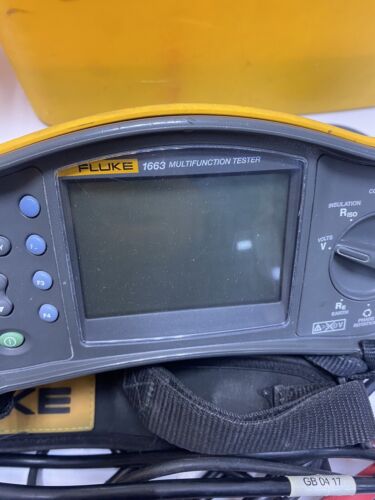 FLUKE MFT 1663 Multifunktionstester mit Messleitungen und Koffer - Bild 4 von 13