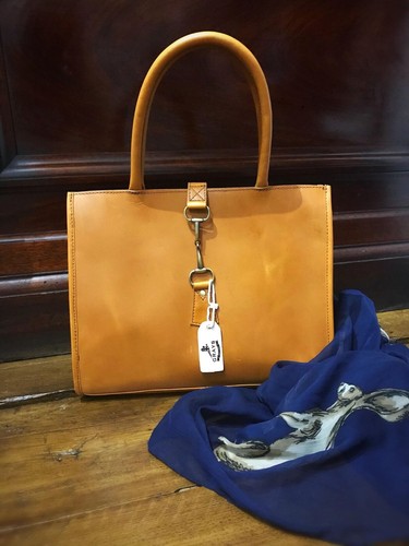 Grays Country Gifts Alice Leather Tan Dark Brown Handbag - Picture 3 of 10