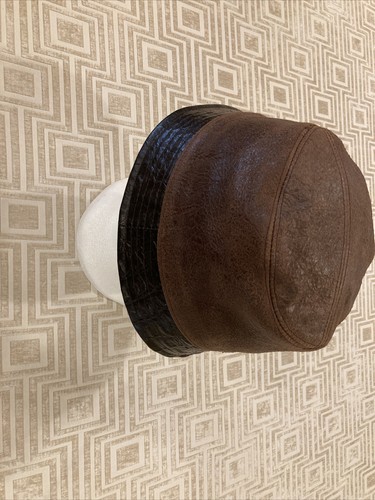NWOT WOMENS LEATHER HAT SHEARLING BROWN - Picture 3 of 6