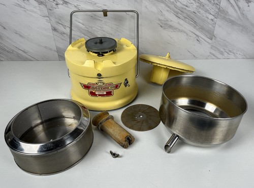Vintage Juice King model K Yellow Electric Juicer. Tested Works & Looks Great - Picture 8 of 12