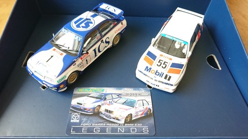 Scalextric C3693A Legends Ford Sierra RS500 Vs BMW E30 2 Auto Pack SCATOLA NUOVO - Foto 4 di 14