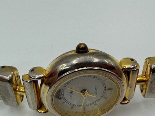 Vintage Ladies LA Express Moon Phase Gold Tone Quartz Watch New Battery - Picture 14 of 20