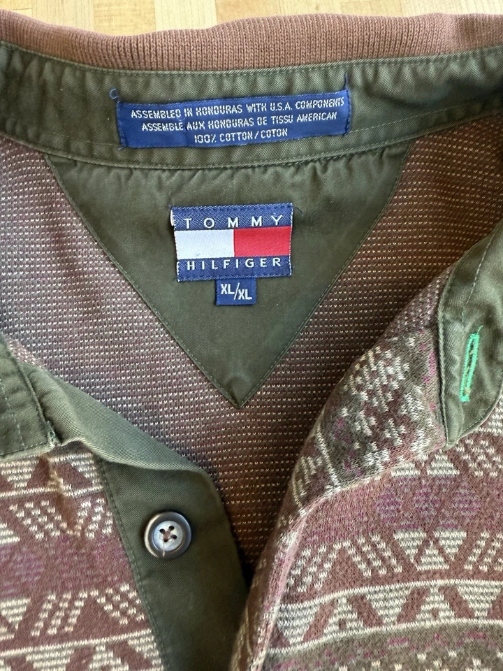 Camisa de rugby vintage Tommy Hilfiger para hombre marrón azteca suroeste años 90  Foto 2 de 4