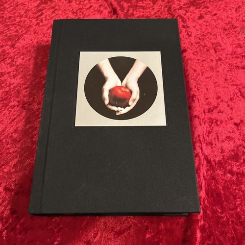 TWILIGHT Stephanie Meyer Auto Signed 1st Collectors Edition HC No Slipcase - Picture 1 of 7