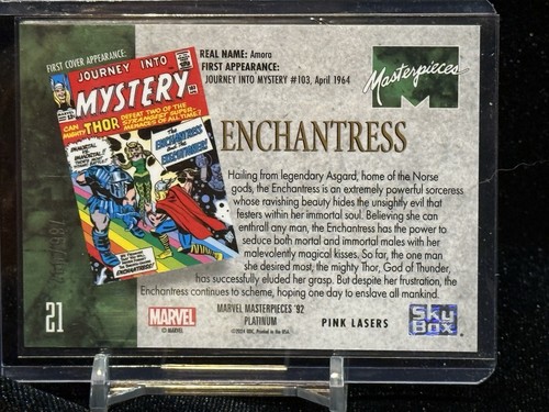 2024 Sky Box Marvel Masterpieces '92 Platinum #21 Incantatrice Laser Rosa /992 - Foto 2 di 3