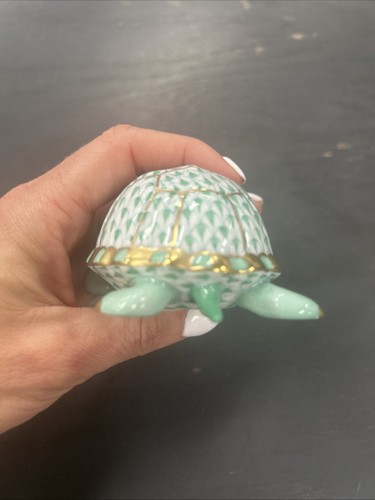 Herend Box Turtle Green - Picture 6 of 6