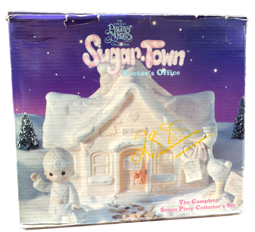 Juego de 8 piezas de iluminación de edificio Precious Moments Sugar Town Doctor's Office - Imagen 1 de 7