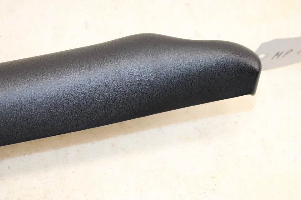 Chevrolet Corvette 1997-2004 cupé derecho moldura de pilar 10247724 OEM MP81 Foto 2 de 4