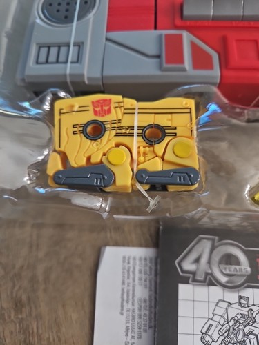 Transformers 40th Anniversary Blaster & Steel Jaw G1 Neuauflage Ghettoblaster KOSTENLOSER VERSAND - Bild 3 von 7