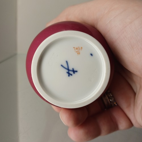 Jarrón de porcelana Meissen púrpura rojo fondo flores ramo dorado punta dorada 1. W - Imagen 11 de 11