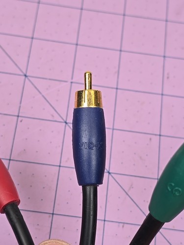 AudioQuest YIQ-X Component Video Cable 3' / 1M - Picture 5 of 5