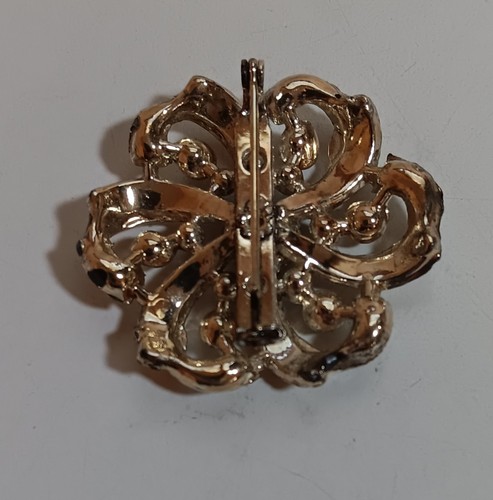 Vintage Way alte Brosche/Anstecknadel, sechs geschlungene Band Stil Blütenblätter, Akzent Strass - Bild 4 von 4