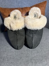 UGG Scuffette II Snake Slippers / Size 10