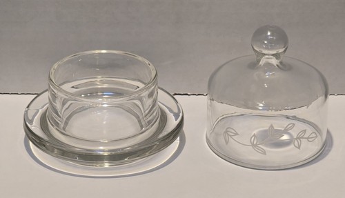 PRINCESS HOUSE Small Round Etched Glass Covered Butter Jam Dish Heritage Cute! - Picture 3 of 8