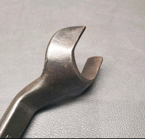Rare 1920s FORD MODEL A - V8 Beveled 17017 Spark Plug / Cylinder Head Wrench - Picture 6 of 7