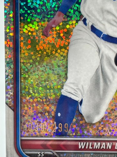 2022 Bowman Chrome 1st Wilman Diaz Sparkle Refractor 30/299 - Picture 2 of 3