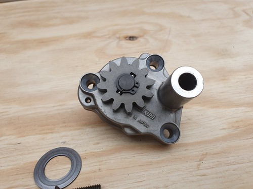 SUZUKI DRZ400/E ENGINE K417 Oil Pump Drive Gear - Picture 3 of 10
