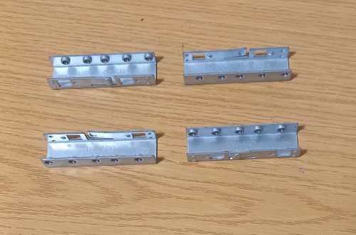 Supermicro MCP-290-0060-0N Threaded Rail Adapter Kit Set for Round Hole Racks - 第 2/2 張圖片