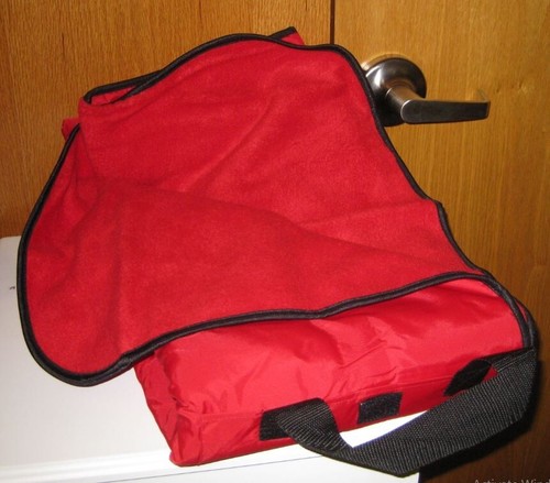 New Tri-Mountain Throw Blanket USA Sevens Ruby Team emb 50" X 60" Fleece Travel - Picture 2 of 3