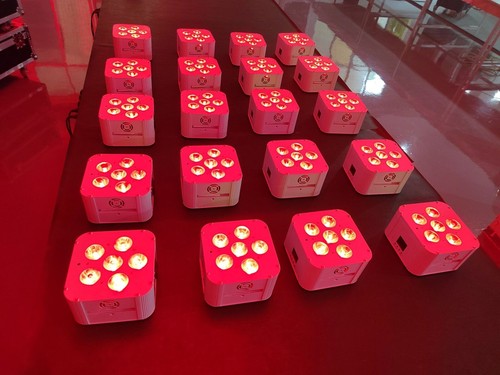 4pack Battery LED Par Uplighting w/bag Wireless DMX IR 6x18W 6in1 for DJ Wedding - Picture 19 of 19