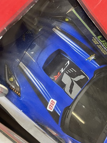 New In Box RARE NEW BRIGHT BLUE CHEVROLET CORVETTE C7R USB RC CHARGERS CAR 1:14 - Picture 4 of 13