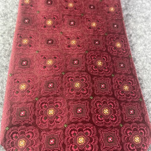 Kiton Napoli 100% Silk Burgundy Geometric Floral Design Tie - Picture 4 of 12