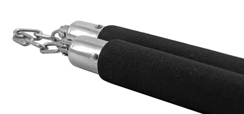 Nunchucks de espuma de 12,75" con accesorio de cadena de metal - negro y rojo - Imagen 4 de 4