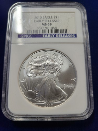 🌟 2010 $1 American Silver Eagle 1 oz .999 Coin NGC MS69 EARLY RELEASES - Picture 1 of 2