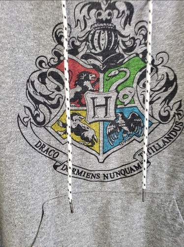 Harry Potter Hogwarts Crest Heathered Gray Hoodie Size Large. NWT - Picture 3 of 4