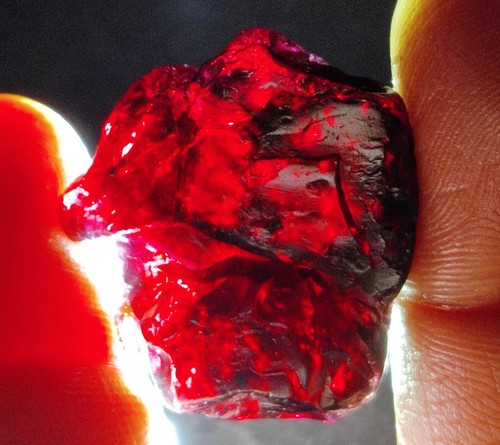 Certified 81.05 Ct Natural Red Painite Rough Unheated Mozambique Facet Gemstone - Picture 4 of 7