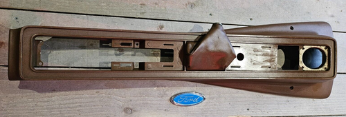 FORD CAPRI MK1 CENTER CONSOLE IN BROWN & GATOR GENUINE N.O.S VERY RARE NOW - Picture 3 of 10
